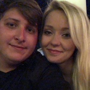 Meet your Posher, Chloe